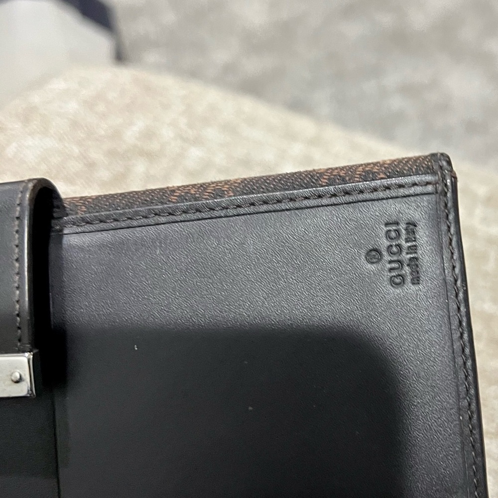 Authentic Gucci Wallet - Picture 7 of 14